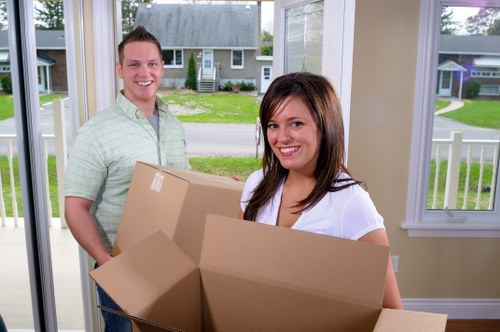 Removal van service in Richmond upon Thames with organized moving support