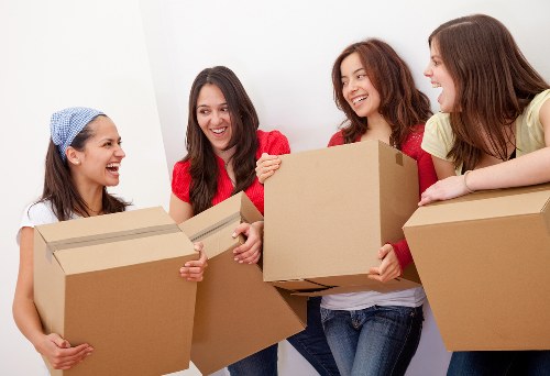 Professional house removalists in Richmonduponthames handling a home move