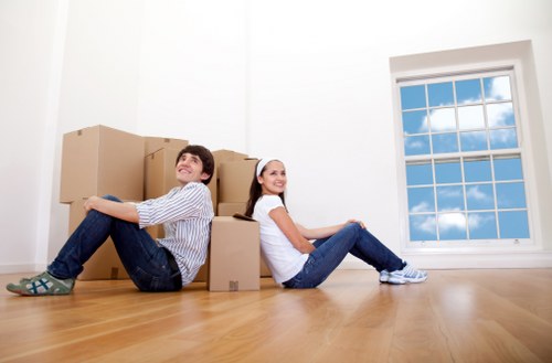Large removal van in Richmonduponthames prepared for a smooth relocation