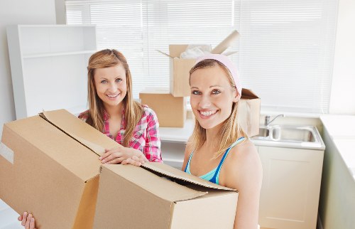 Removal day loading process for Richmonduponthames home moves